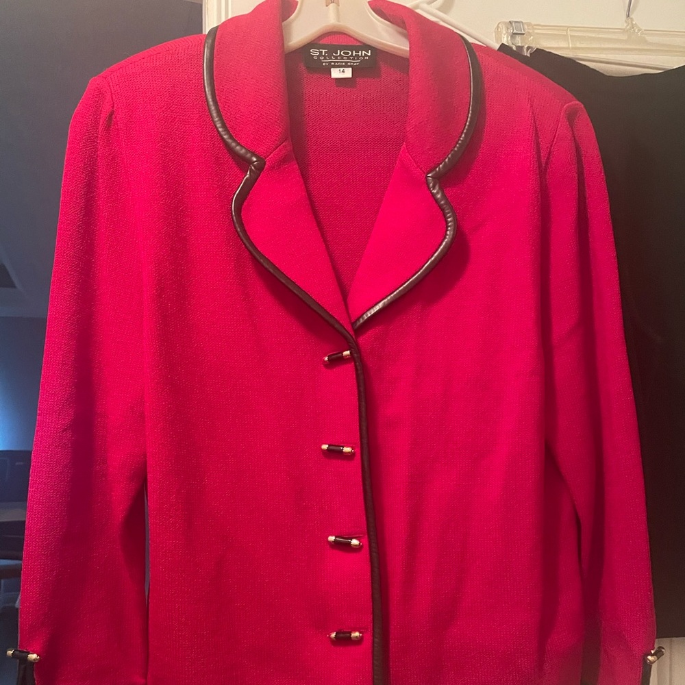 St. John Blazer size 14.